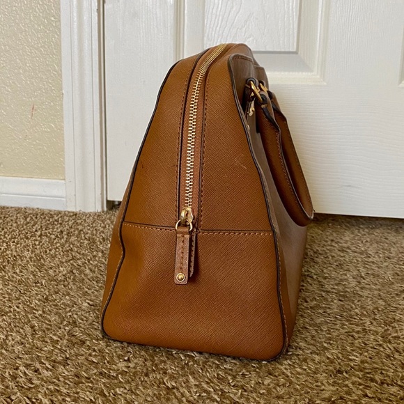 SOLD Micheal Kors Brown Dome Leather Bag - Picture 4 of 7